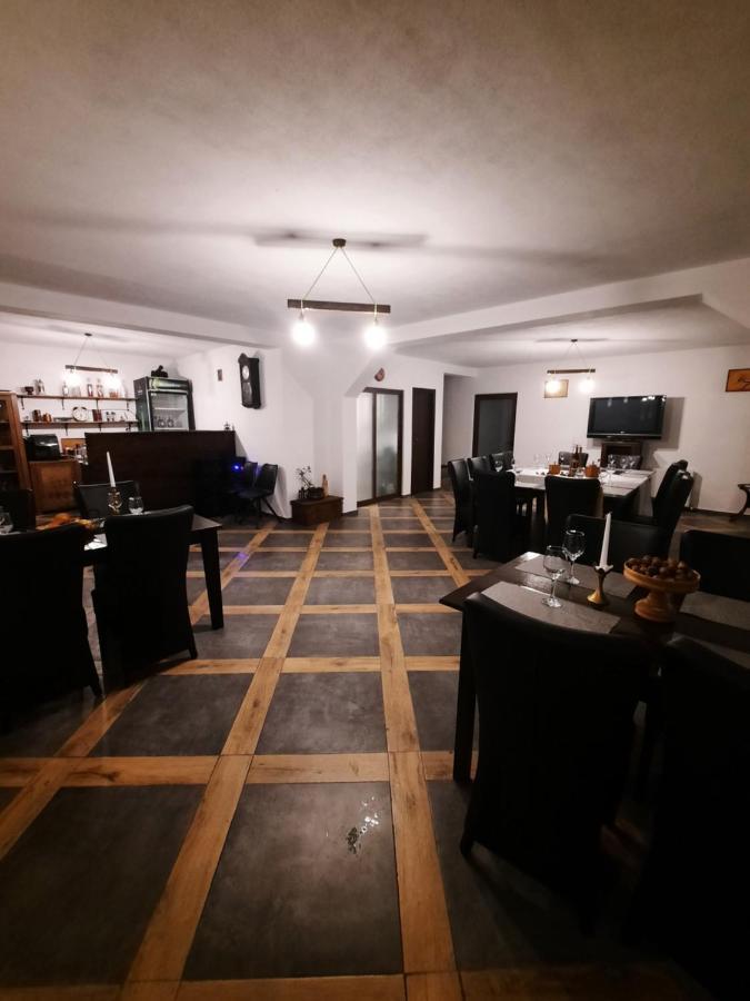 Pensiunea Vinatur Porumbacu de Sus Esterno foto