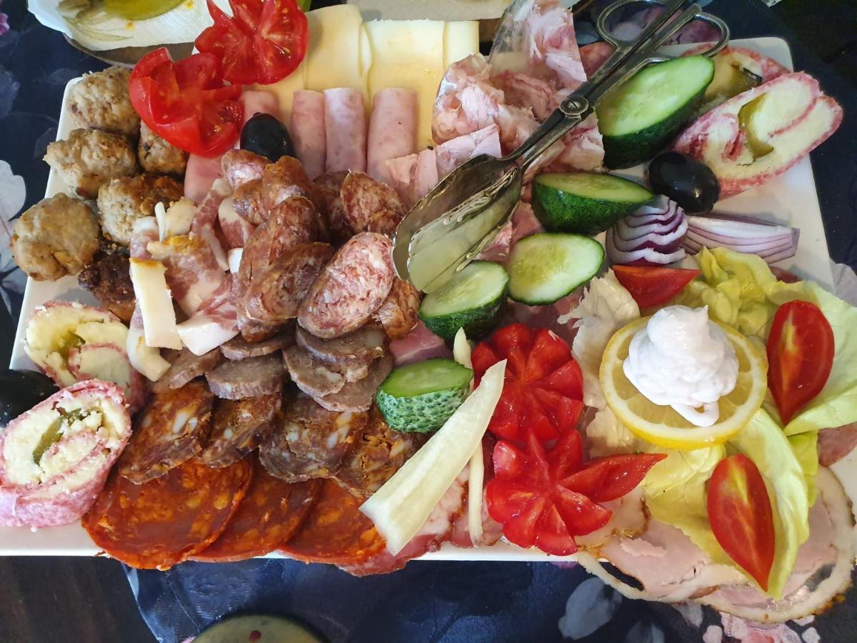 Pensiunea Vinatur Porumbacu de Sus Esterno foto