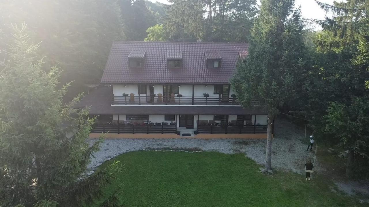 Pensiunea Vinatur Porumbacu de Sus Esterno foto