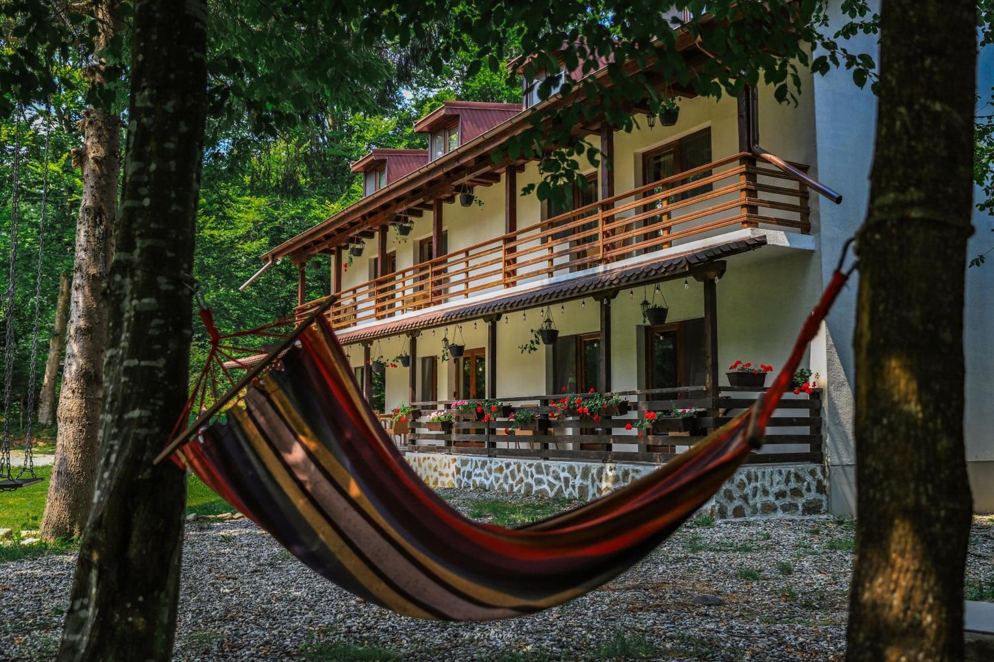 Pensiunea Vinatur Porumbacu de Sus Esterno foto